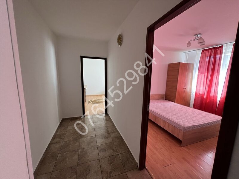 Titan- Ozana, Bd. 1 Decembrie 1918,complet renovat, 3 min.